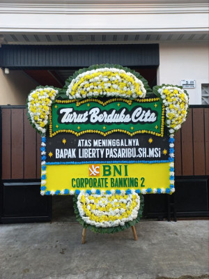 Papan Bunga Duka di Sawahpadang Aua Kuniang